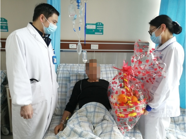 膀胱发现新生物 及时手术除隐患